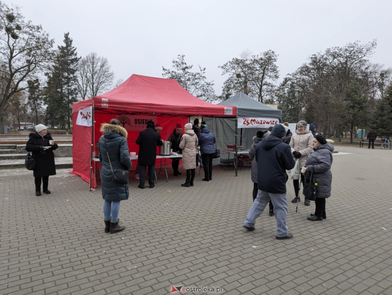 Wigilia Osiedlowa na Osiedlu Parkowym [14.12.2024] - zdjęcie #50 - eOstroleka.pl