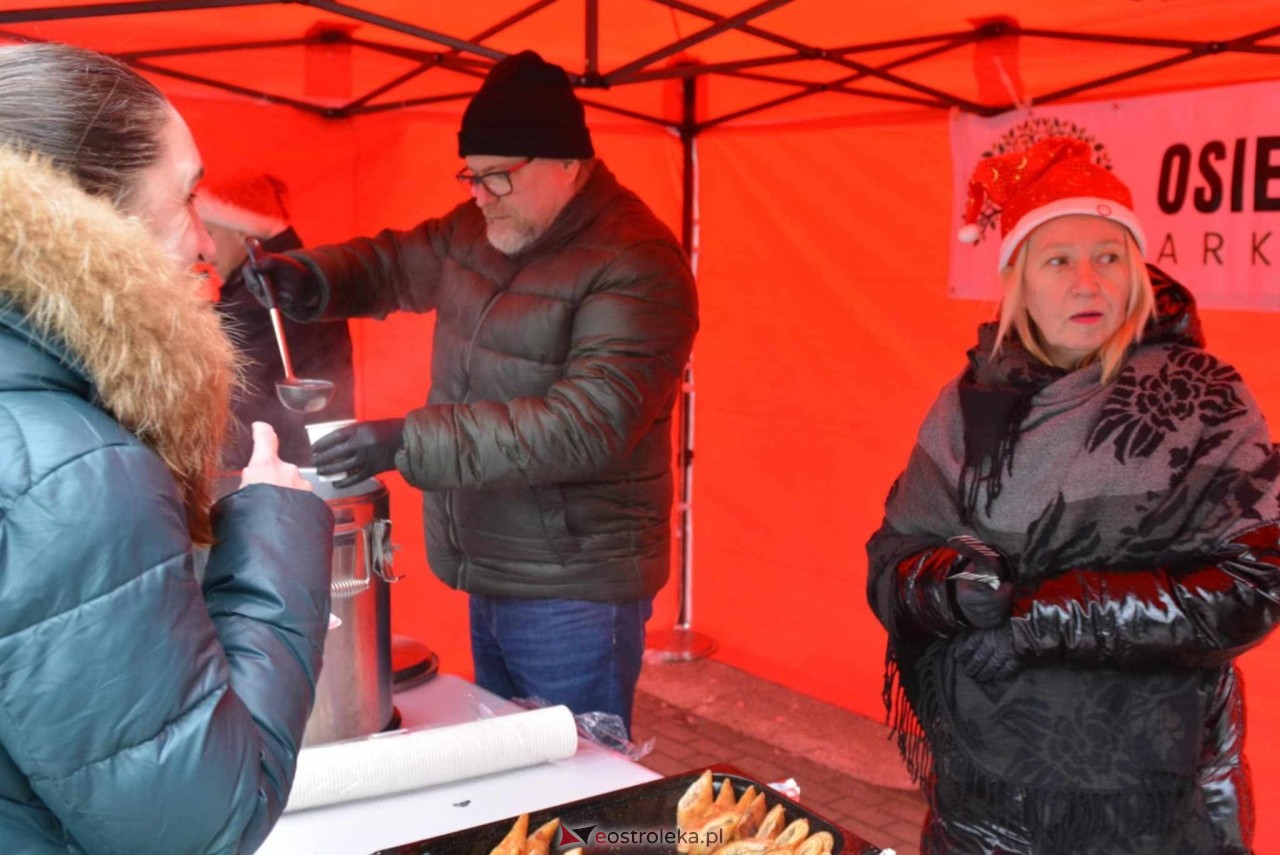 Wigilia Osiedlowa na Osiedlu Parkowym [14.12.2024] - zdjęcie #39 - eOstroleka.pl
