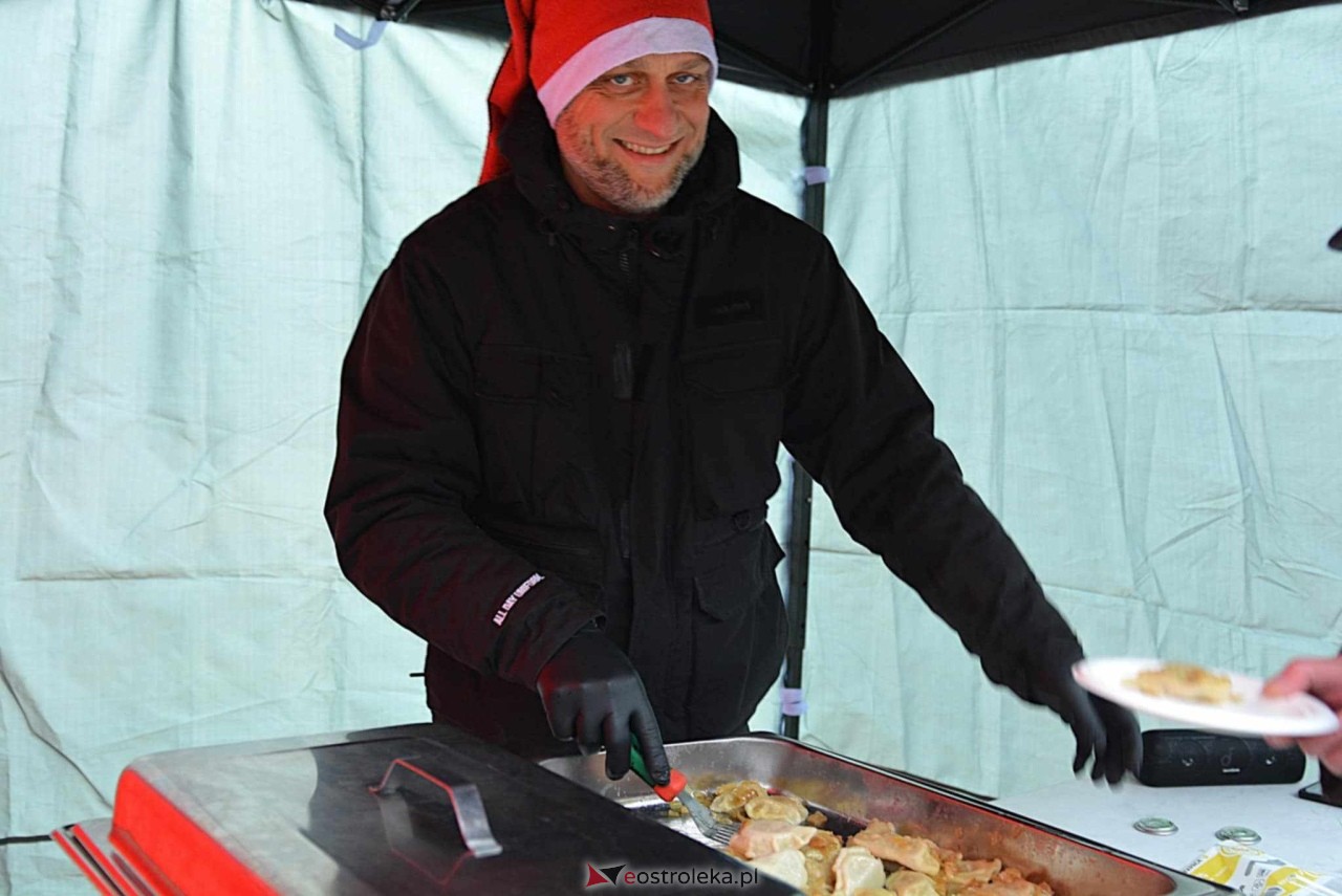 Wigilia Osiedlowa na Osiedlu Parkowym [14.12.2024] - zdjęcie #31 - eOstroleka.pl