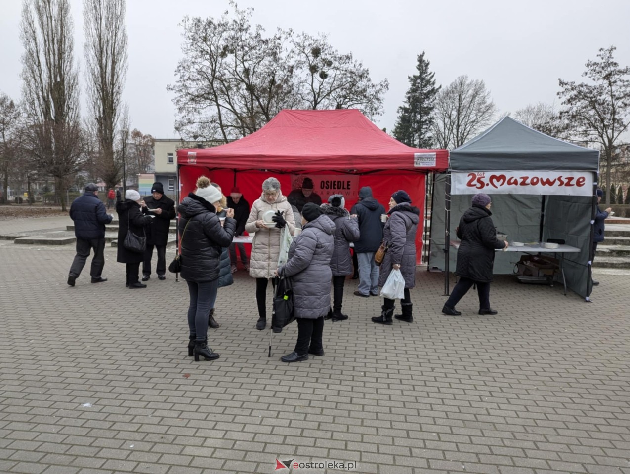 Wigilia Osiedlowa na Osiedlu Parkowym [14.12.2024] - zdjęcie #17 - eOstroleka.pl