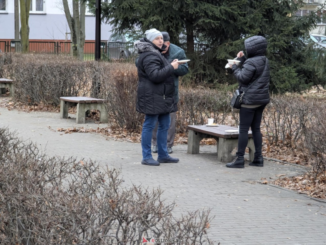 Wigilia Osiedlowa na Osiedlu Parkowym [14.12.2024] - zdjęcie #16 - eOstroleka.pl