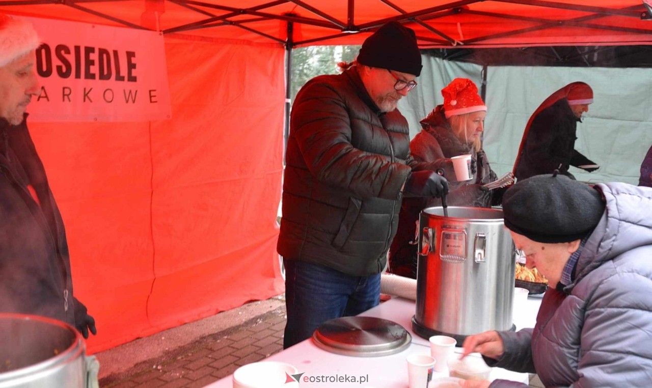 Wigilia Osiedlowa na Osiedlu Parkowym [14.12.2024] - zdjęcie #6 - eOstroleka.pl