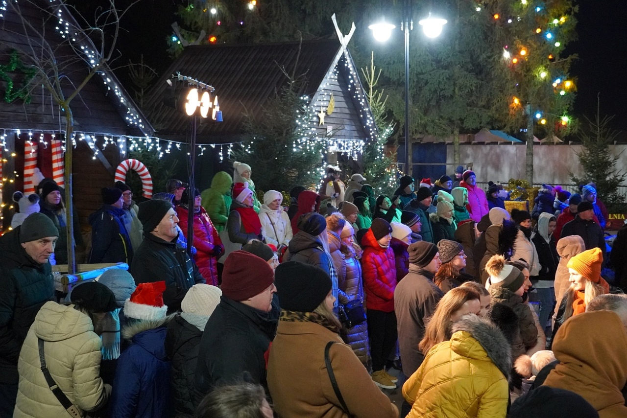 Jarmark Bożonarodzeniowy w Kadzidle [14.12.2024] - zdjęcie #46 - eOstroleka.pl
