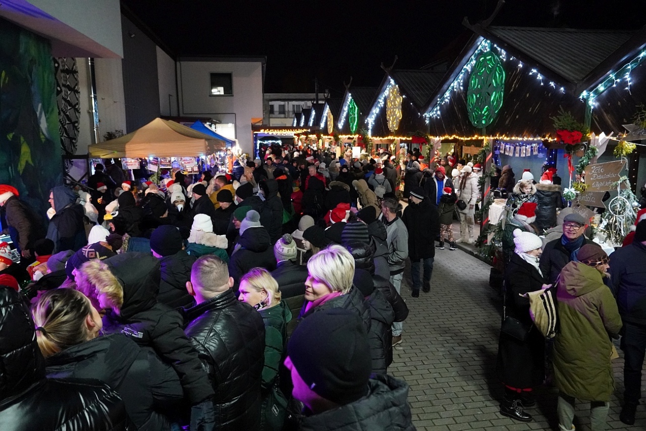 Jarmark Bożonarodzeniowy w Kadzidle [14.12.2024] - zdjęcie #43 - eOstroleka.pl