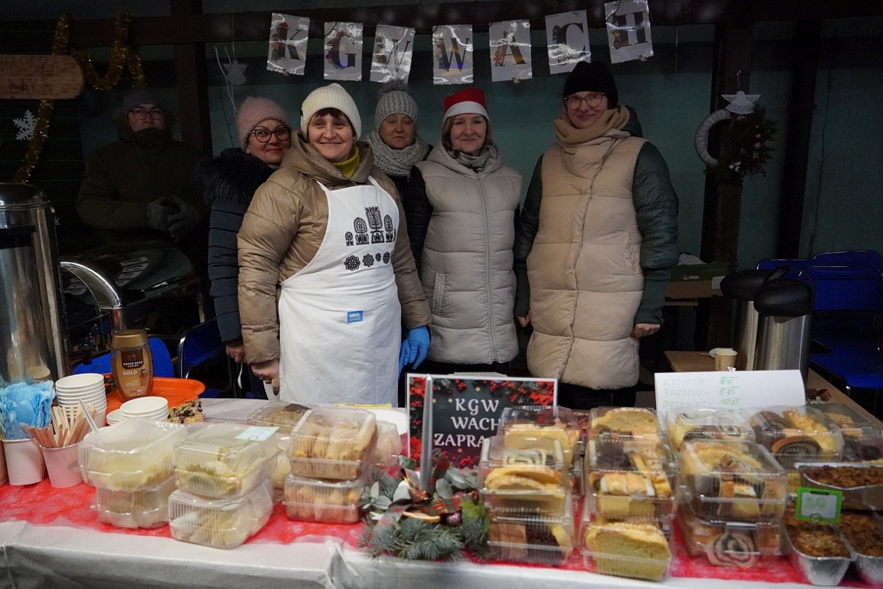 Jarmark Bożonarodzeniowy w Kadzidle [14.12.2024] - zdjęcie #38 - eOstroleka.pl