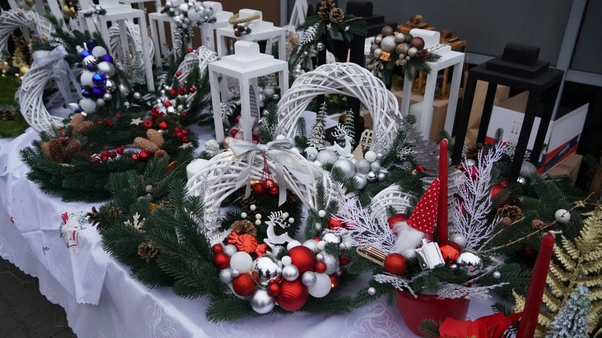Jarmark Bożonarodzeniowy w Kadzidle [14.12.2024] - zdjęcie #218 - eOstroleka.pl