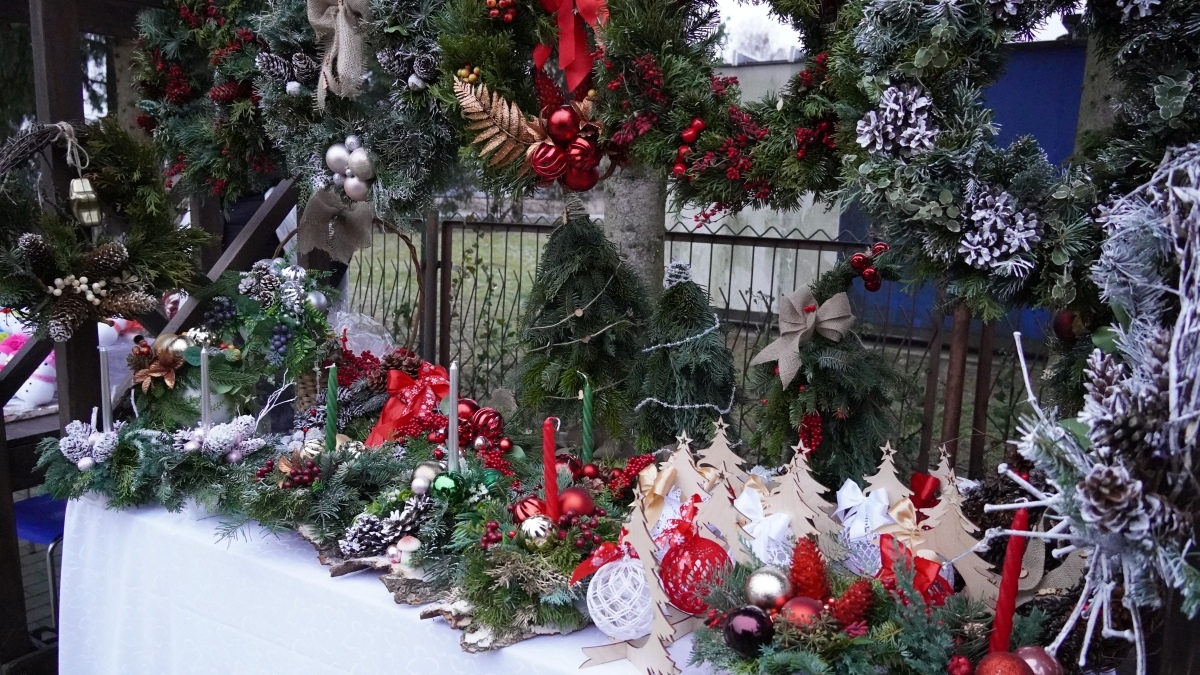 Jarmark Bożonarodzeniowy w Kadzidle [14.12.2024] - zdjęcie #135 - eOstroleka.pl