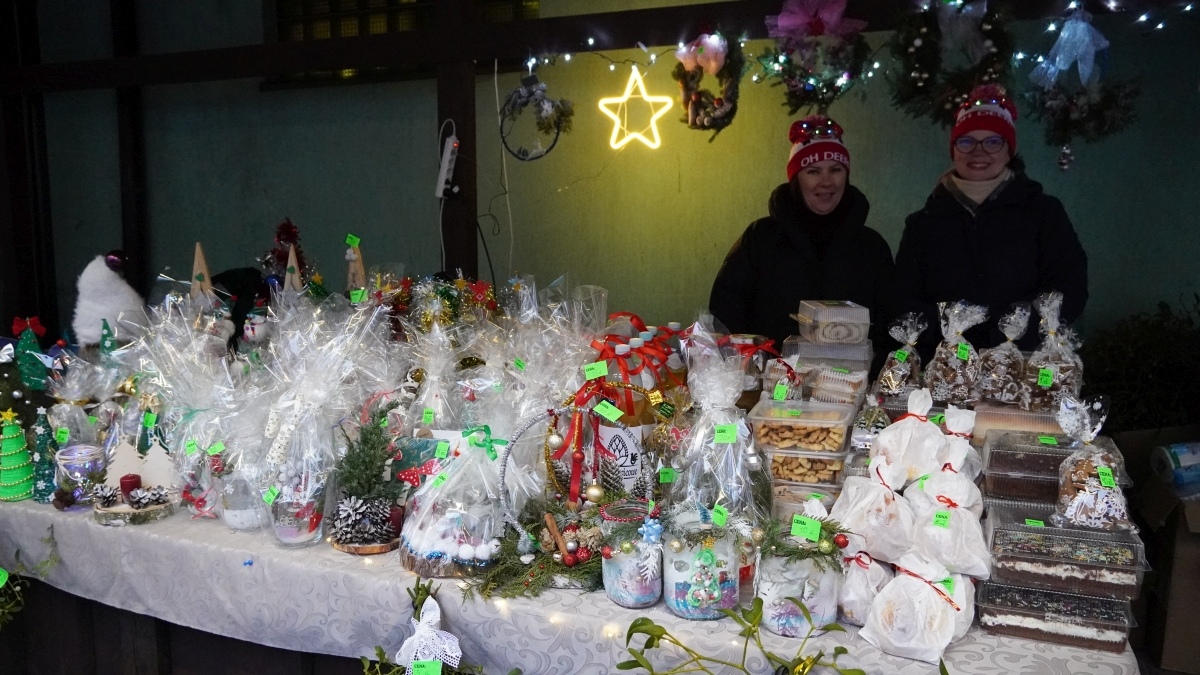 Jarmark Bożonarodzeniowy w Kadzidle [14.12.2024] - zdjęcie #107 - eOstroleka.pl