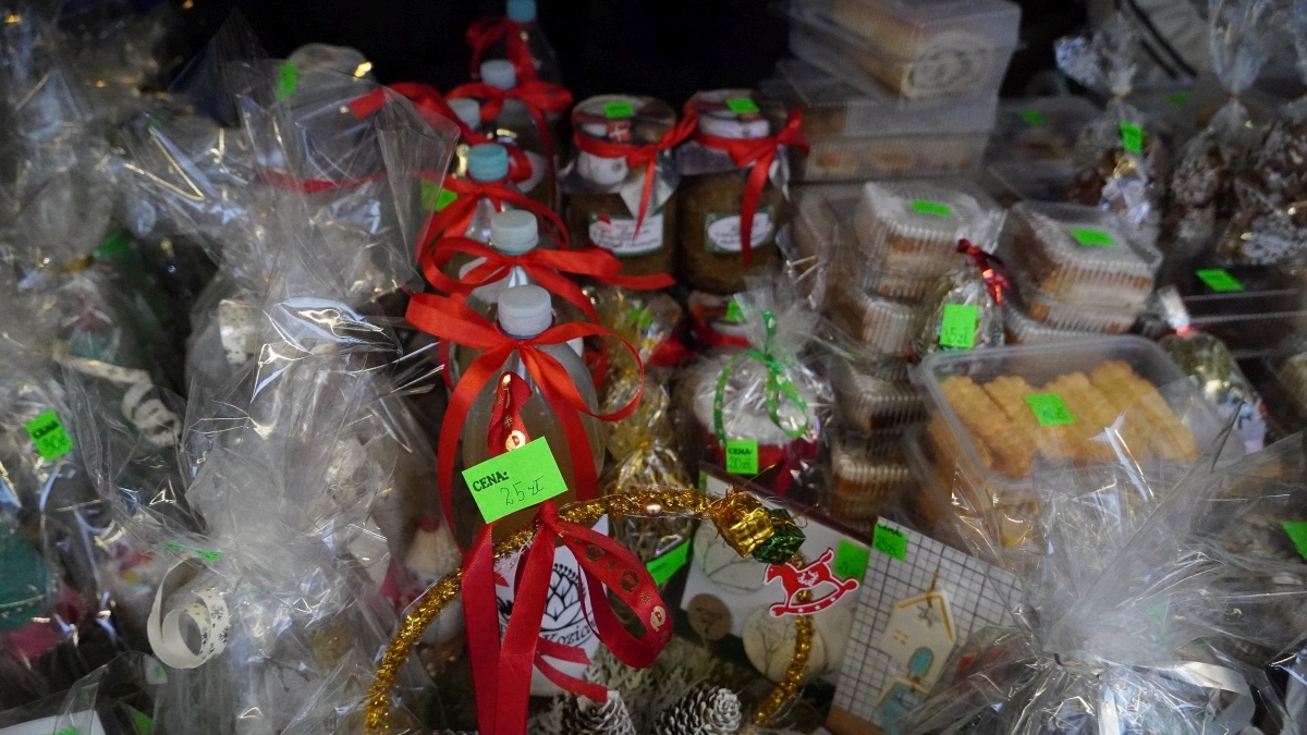 Jarmark Bożonarodzeniowy w Kadzidle [14.12.2024] - zdjęcie #105 - eOstroleka.pl