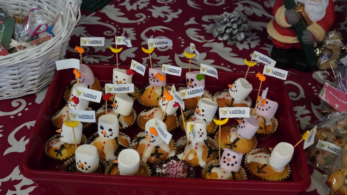 Jarmark Bożonarodzeniowy w Kadzidle [14.12.2024] - zdjęcie #97 - eOstroleka.pl
