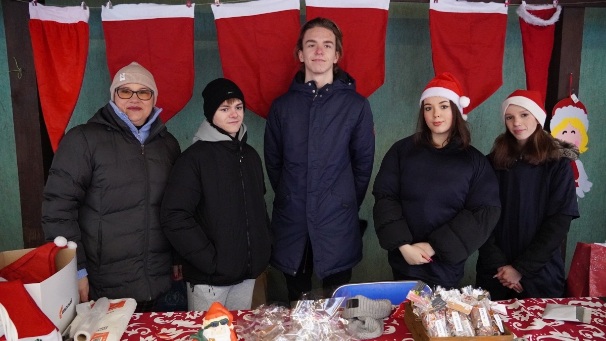 Jarmark Bożonarodzeniowy w Kadzidle [14.12.2024] - zdjęcie #96 - eOstroleka.pl