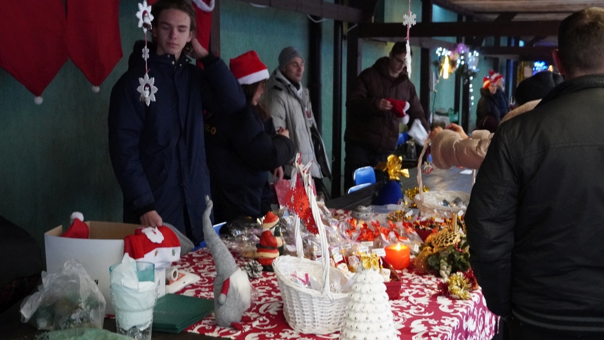 Jarmark Bożonarodzeniowy w Kadzidle [14.12.2024] - zdjęcie #93 - eOstroleka.pl