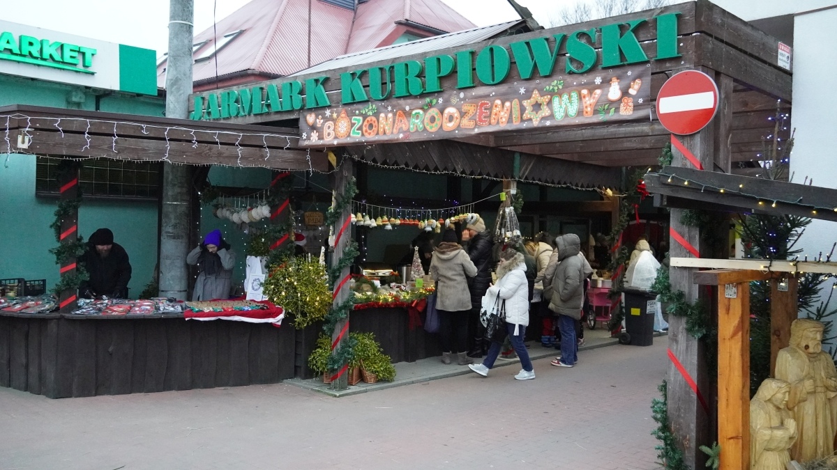 Jarmark Bożonarodzeniowy w Kadzidle [14.12.2024] - zdjęcie #75 - eOstroleka.pl