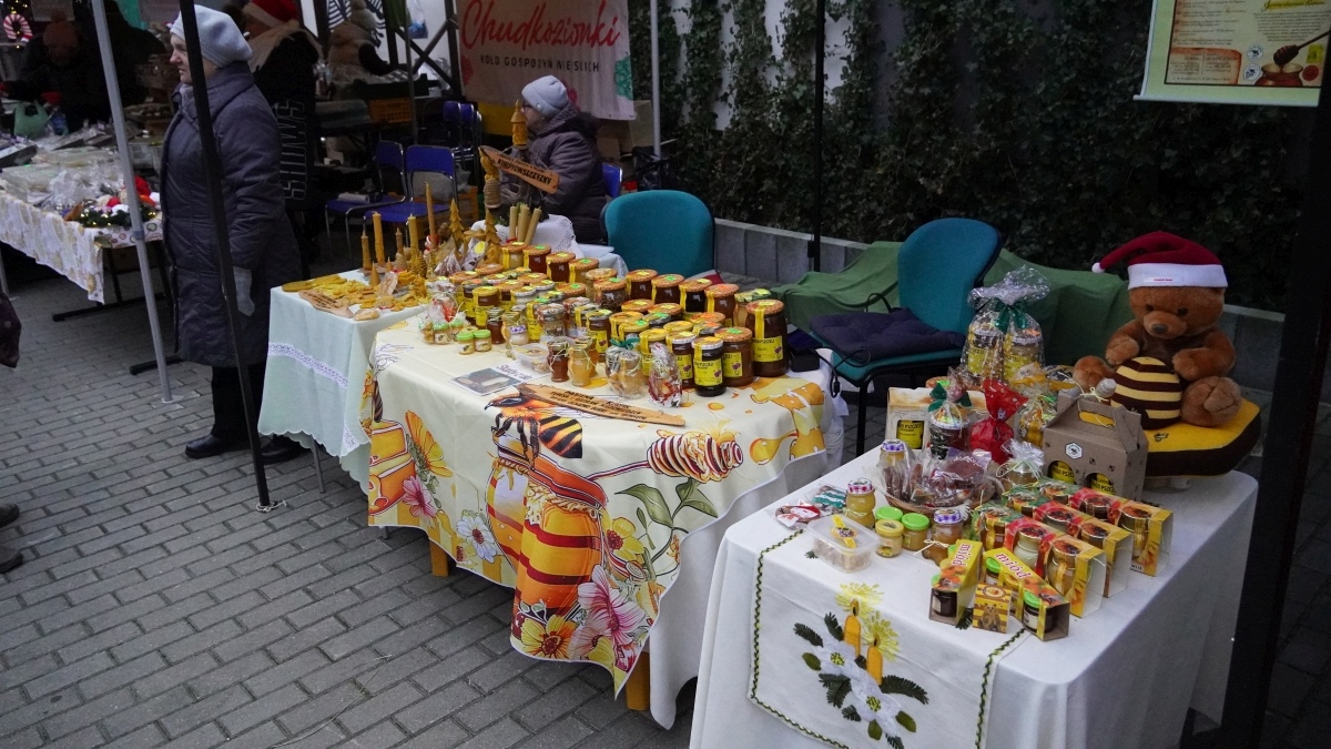 Jarmark Bożonarodzeniowy w Kadzidle [14.12.2024] - zdjęcie #69 - eOstroleka.pl