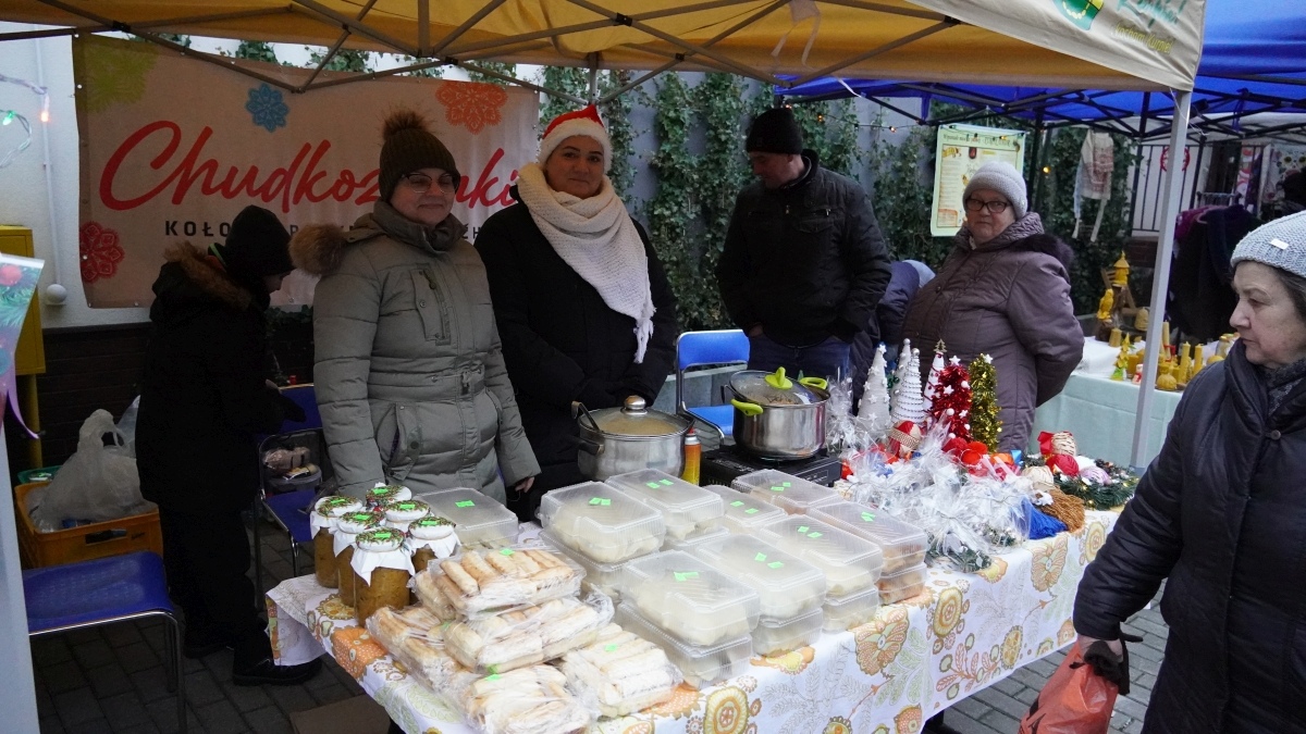 Jarmark Bożonarodzeniowy w Kadzidle [14.12.2024] - zdjęcie #66 - eOstroleka.pl
