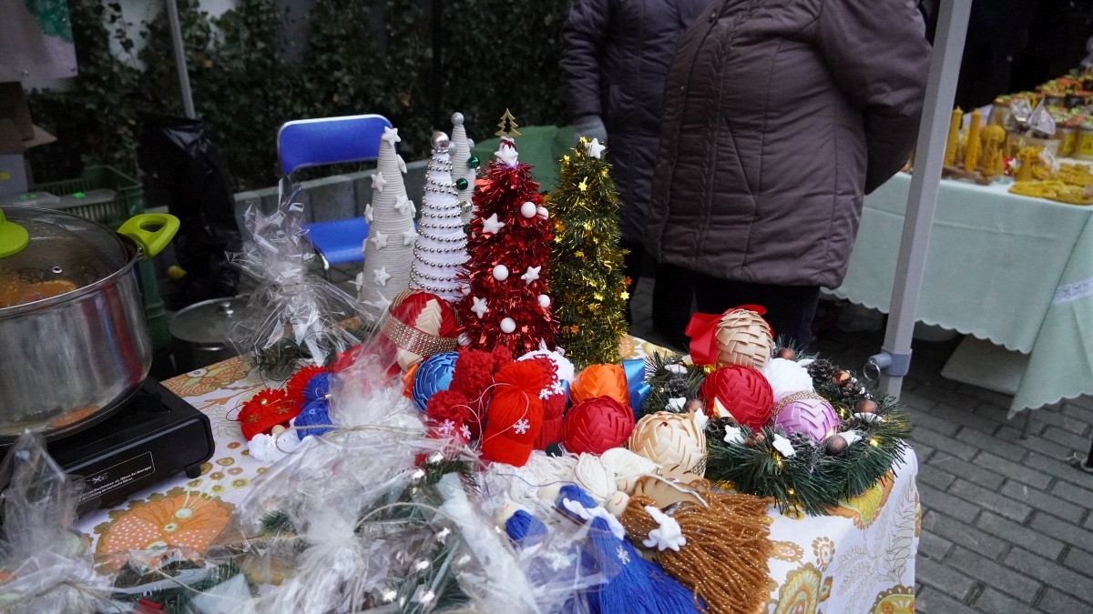 Jarmark Bożonarodzeniowy w Kadzidle [14.12.2024] - zdjęcie #64 - eOstroleka.pl