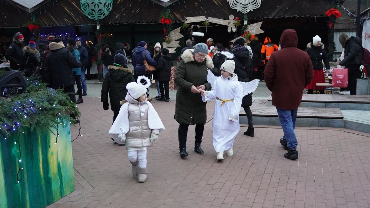 Jarmark Bożonarodzeniowy w Kadzidle [14.12.2024] - zdjęcie #62 - eOstroleka.pl