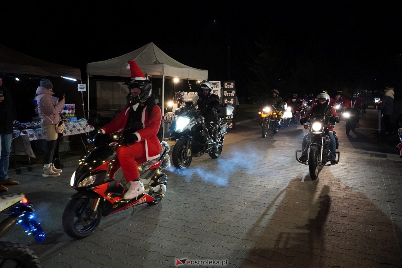 Jarmark Bożonarodzeniowy w Kadzidle - Motomikołaje [14.12.2024] - zdjęcie #20 - eOstroleka.pl