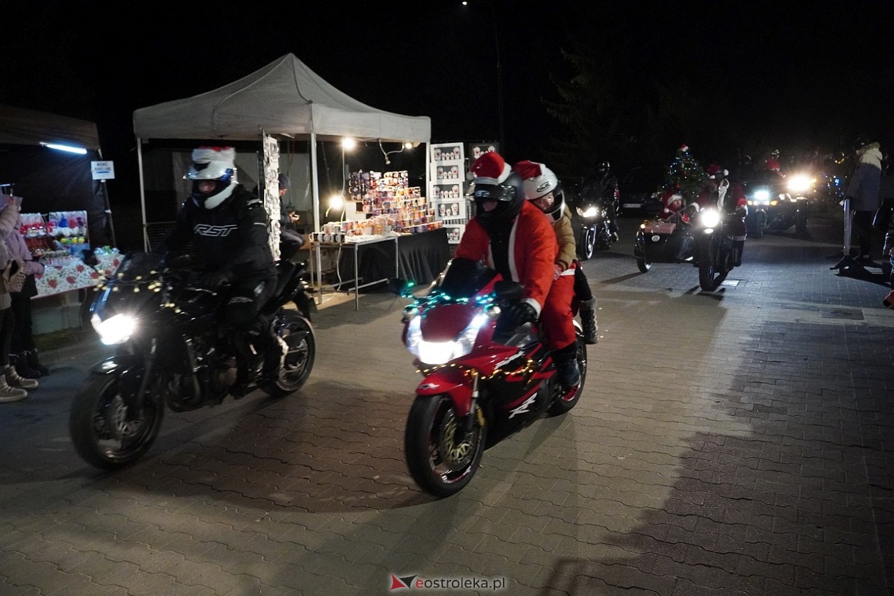 Jarmark Bożonarodzeniowy w Kadzidle - Motomikołaje [14.12.2024] - zdjęcie #9 - eOstroleka.pl