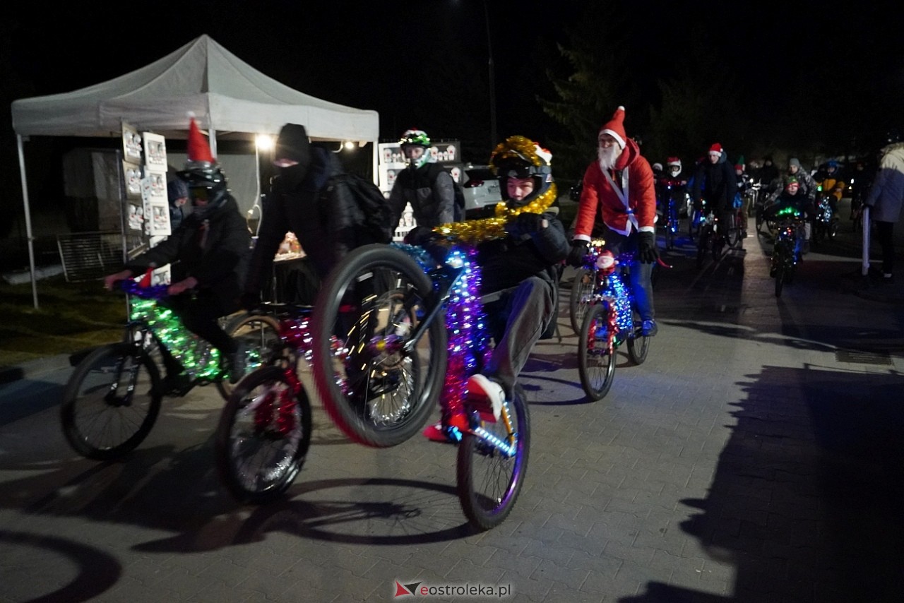 Jarmark Bożonarodzeniowy w Kadzidle - Motomikołaje [14.12.2024] - zdjęcie #3 - eOstroleka.pl