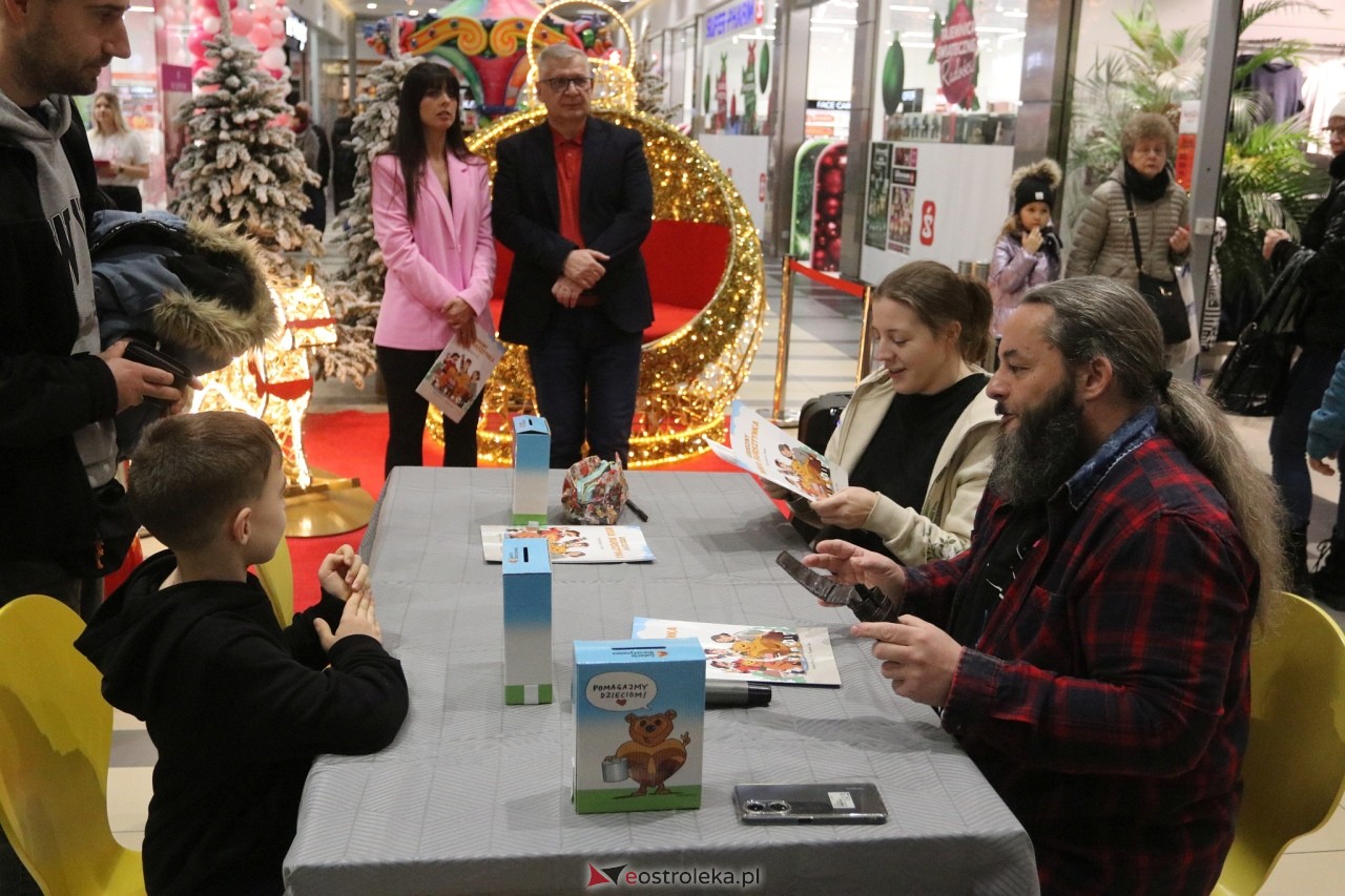 Promocja komiksu z Misiem Bursztynkiem [14.12.2024] - zdjęcie #14 - eOstroleka.pl