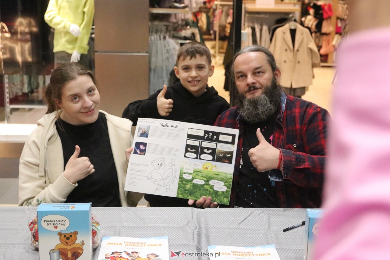 Promocja komiksu z Misiem Bursztynkiem [14.12.2024] - zdjęcie #9 - eOstroleka.pl
