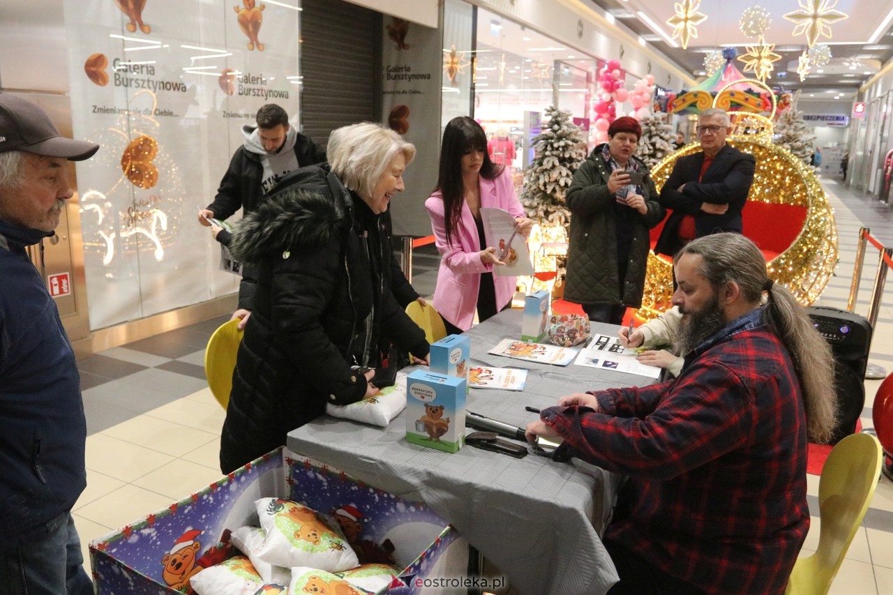 Promocja komiksu z Misiem Bursztynkiem [14.12.2024] - zdjęcie #7 - eOstroleka.pl