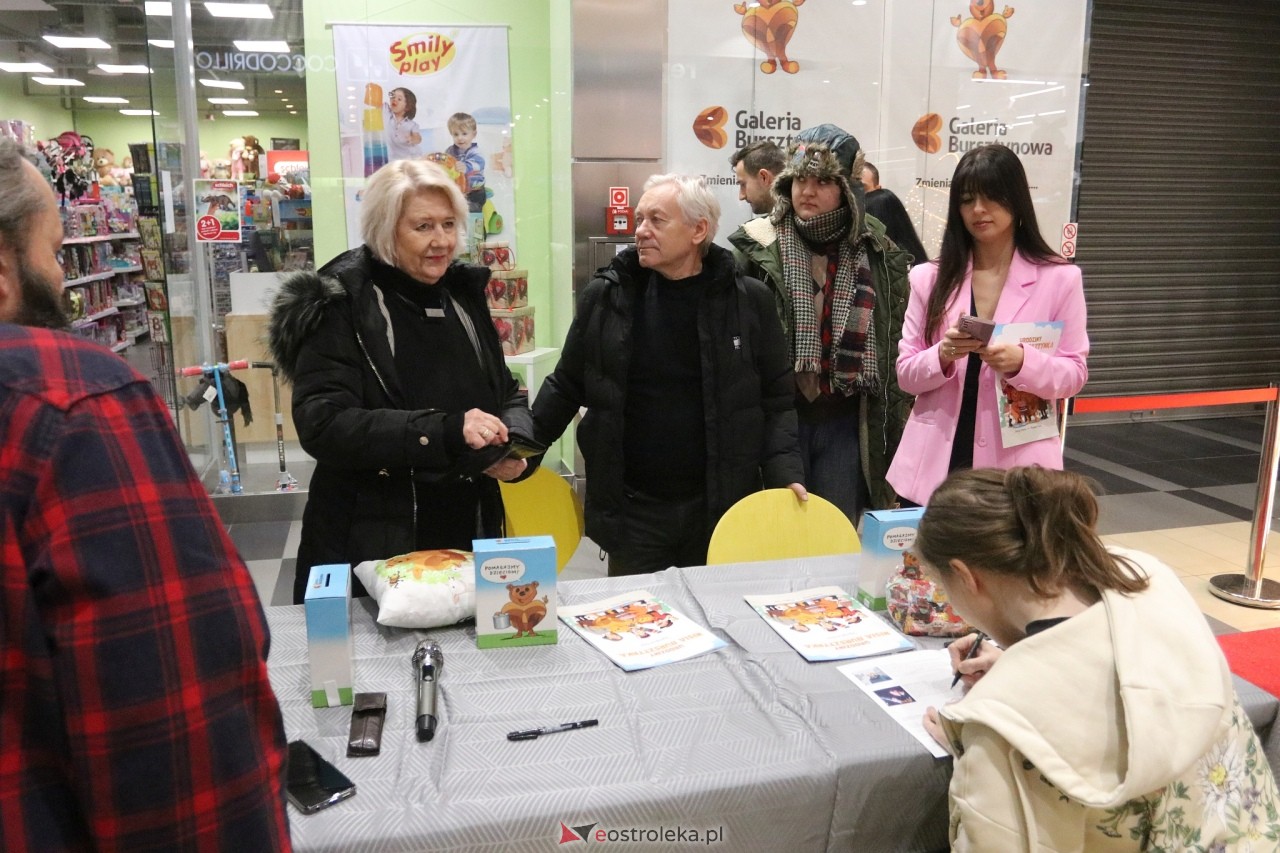 Promocja komiksu z Misiem Bursztynkiem [14.12.2024] - zdjęcie #4 - eOstroleka.pl