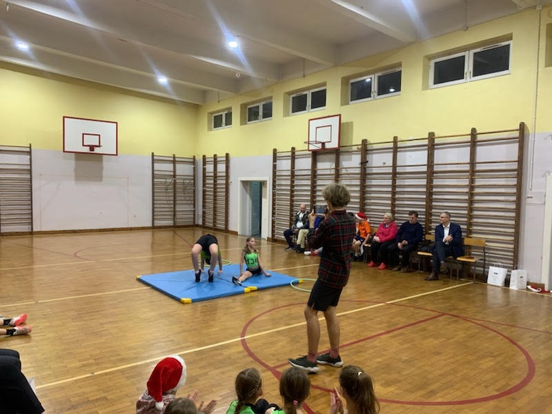 Mikołajki na sportowo z UKS Clan Ostrołęka 2024 - zdjęcie #12 - eOstroleka.pl