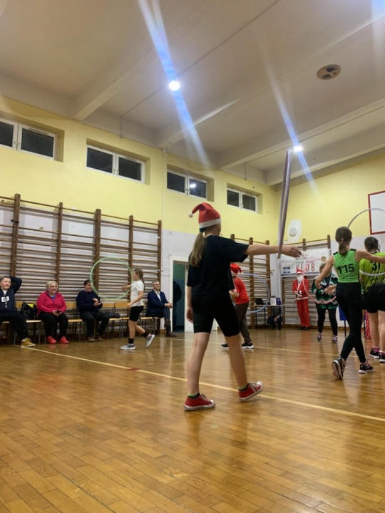 Mikołajki na sportowo z UKS Clan Ostrołęka 2024 - zdjęcie #8 - eOstroleka.pl