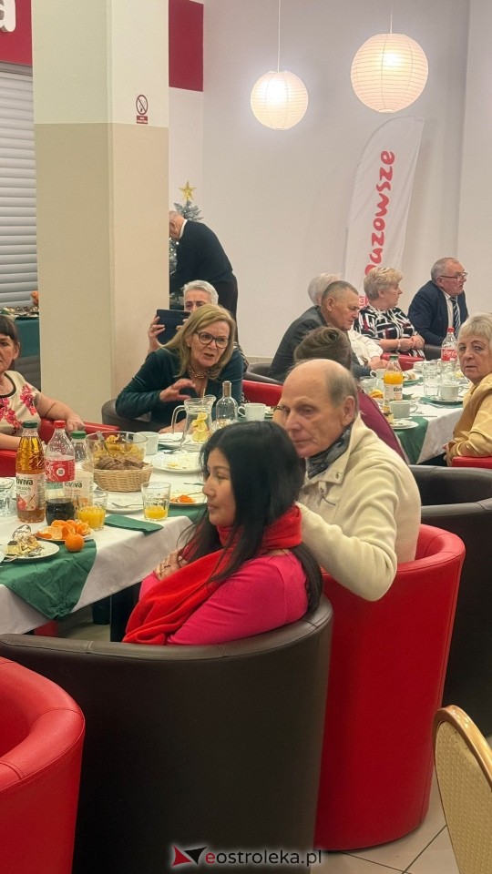 Wigilia dla seniorów (14.12.2024) - zdjęcie #15 - eOstroleka.pl