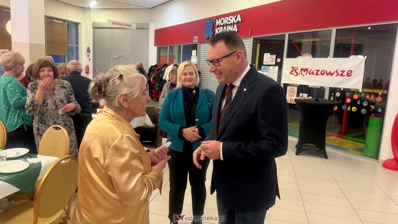 Wigilia dla seniorów (14.12.2024) - zdjęcie #4 - eOstroleka.pl