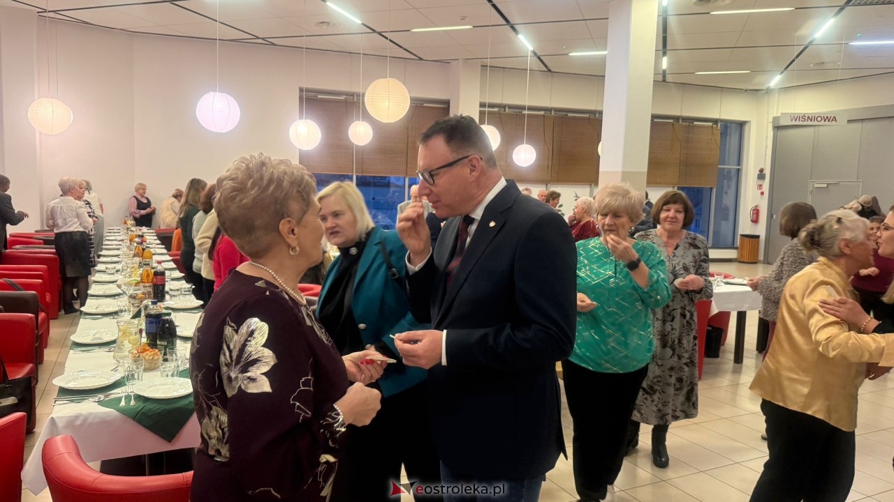 Wigilia dla seniorów (14.12.2024) - zdjęcie #23 - eOstroleka.pl