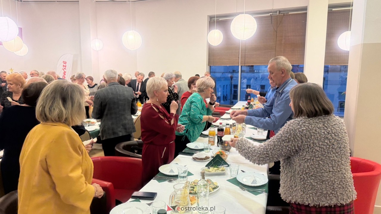 Wigilia dla seniorów (14.12.2024) - zdjęcie #36 - eOstroleka.pl