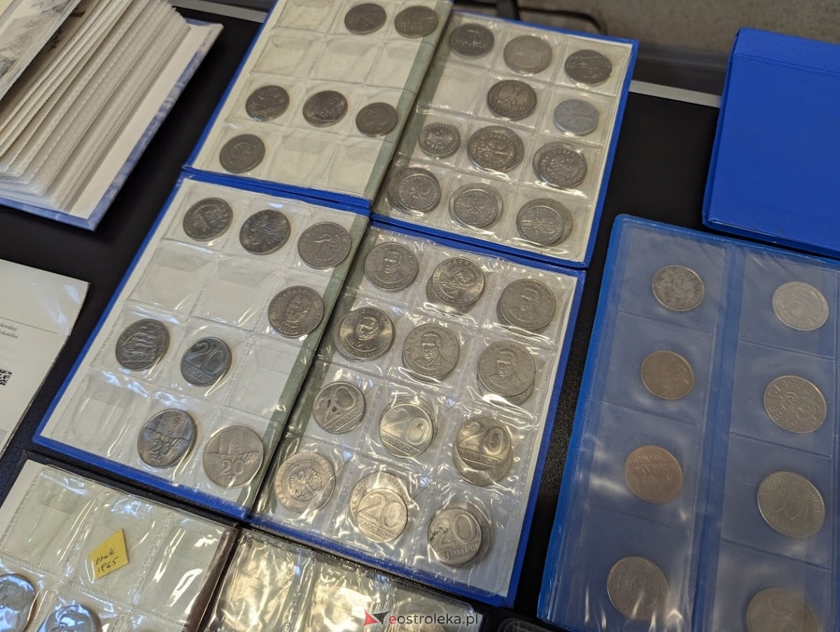 Ostrołęka Giełda Kolekcjonerska [15.12.2024] - zdjęcie #17 - eOstroleka.pl