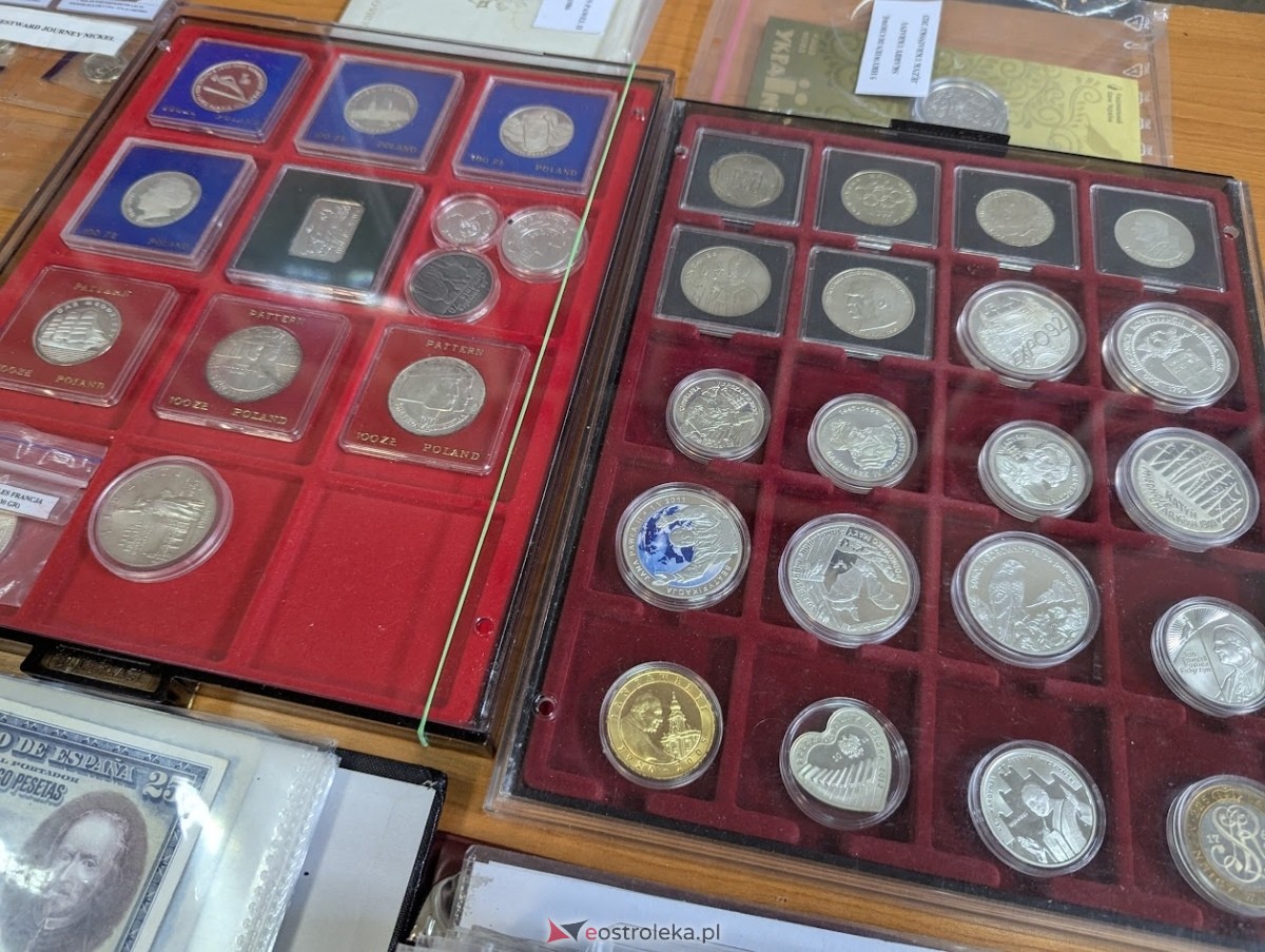 Ostrołęka Giełda Kolekcjonerska [15.12.2024] - zdjęcie #10 - eOstroleka.pl