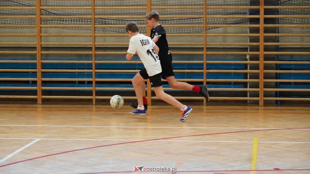 Mistrzostwa Ostrołęki w halowej piłce nożnej [15.12.2024] - zdjęcie #135 - eOstroleka.pl