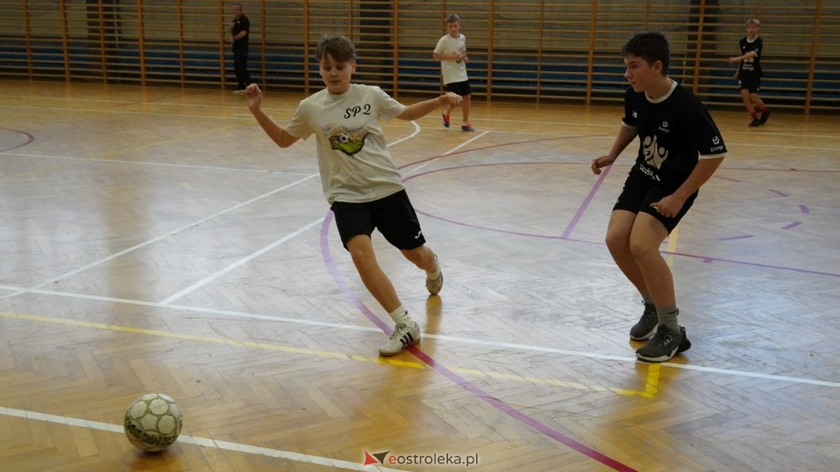 Mistrzostwa Ostrołęki w halowej piłce nożnej [15.12.2024] - zdjęcie #134 - eOstroleka.pl