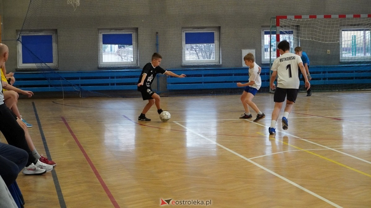 Mistrzostwa Ostrołęki w halowej piłce nożnej [15.12.2024] - zdjęcie #133 - eOstroleka.pl