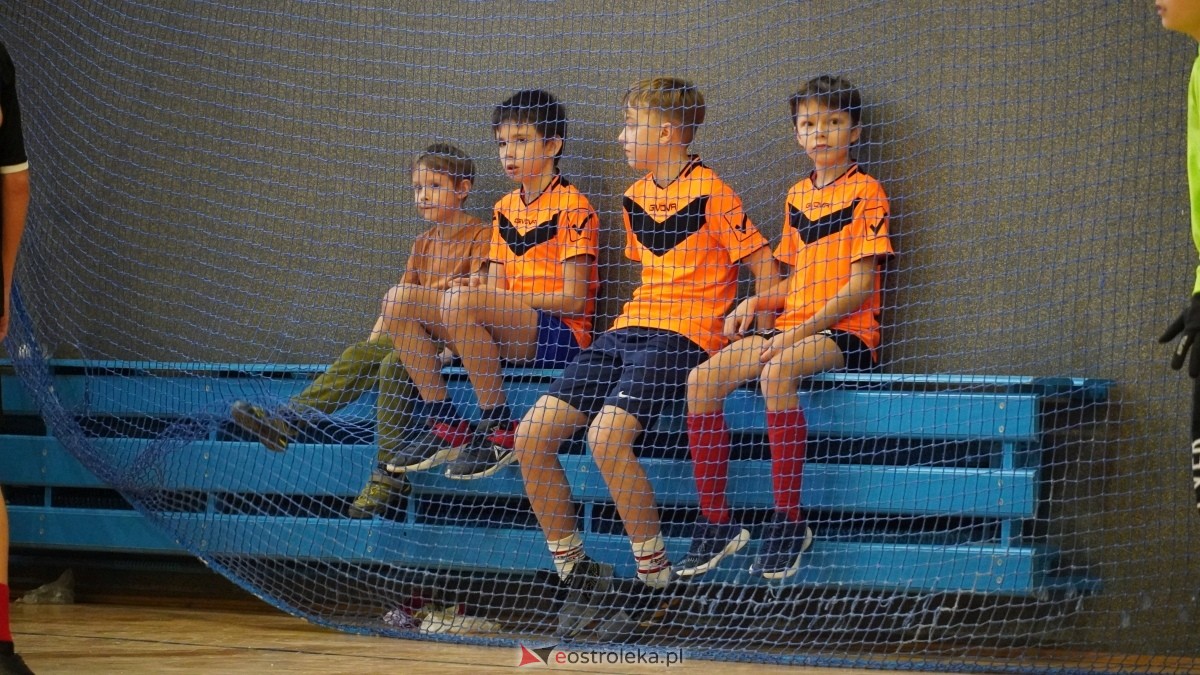 Mistrzostwa Ostrołęki w halowej piłce nożnej [15.12.2024] - zdjęcie #125 - eOstroleka.pl
