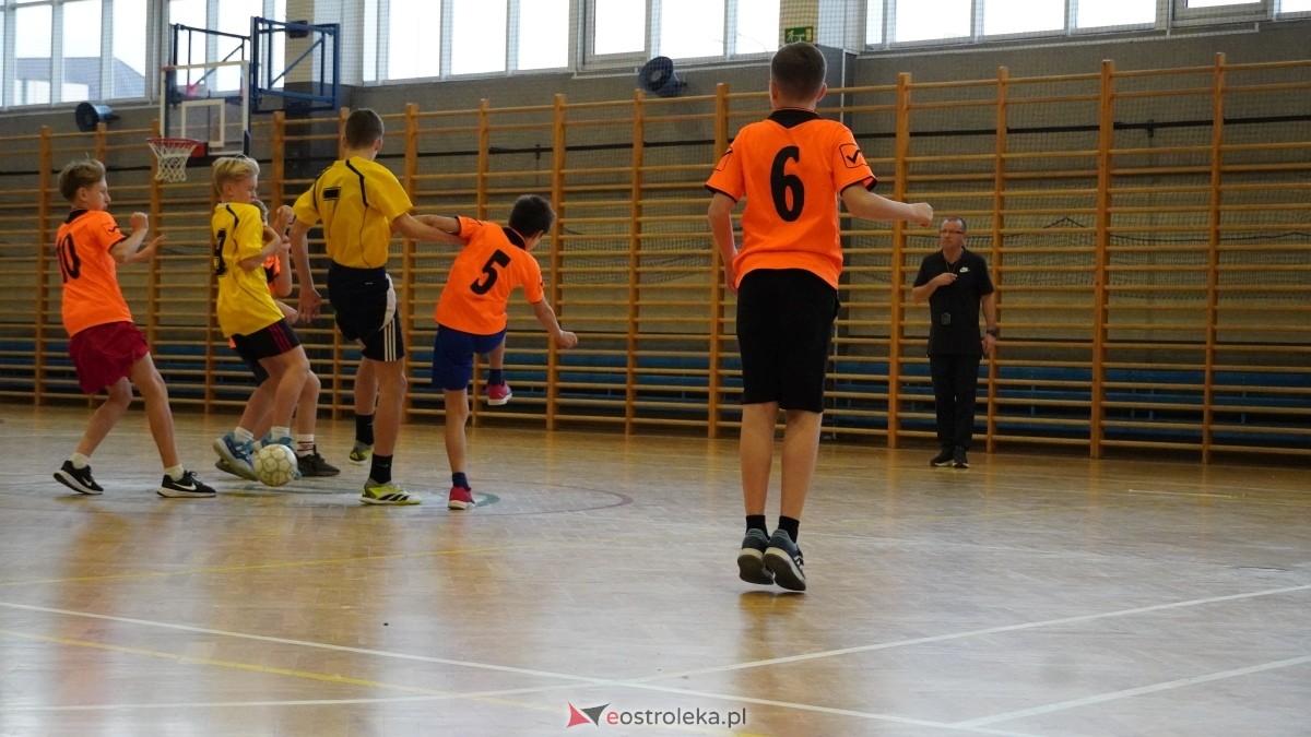 Mistrzostwa Ostrołęki w halowej piłce nożnej [15.12.2024] - zdjęcie #85 - eOstroleka.pl