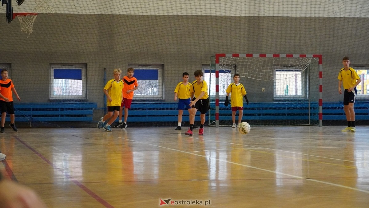 Mistrzostwa Ostrołęki w halowej piłce nożnej [15.12.2024] - zdjęcie #70 - eOstroleka.pl