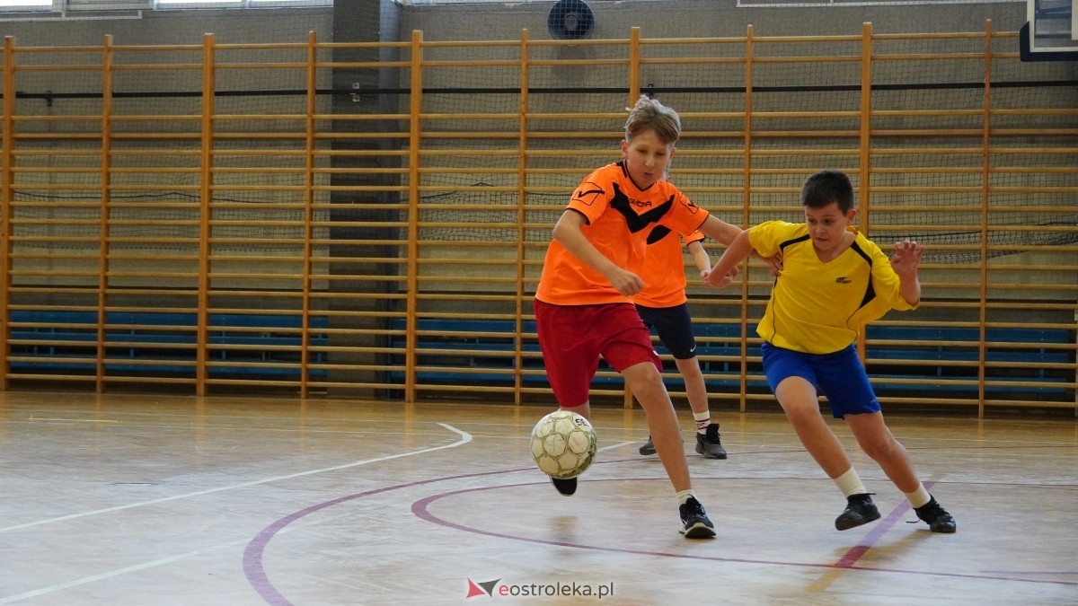 Mistrzostwa Ostrołęki w halowej piłce nożnej [15.12.2024] - zdjęcie #64 - eOstroleka.pl