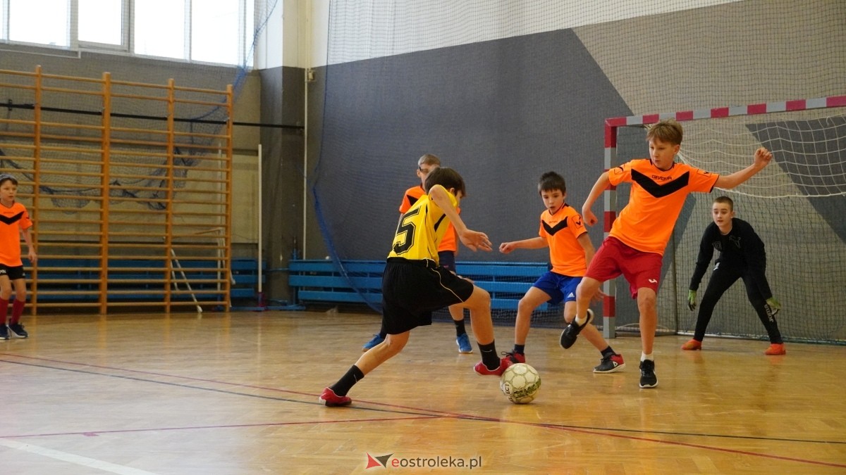 Mistrzostwa Ostrołęki w halowej piłce nożnej [15.12.2024] - zdjęcie #56 - eOstroleka.pl