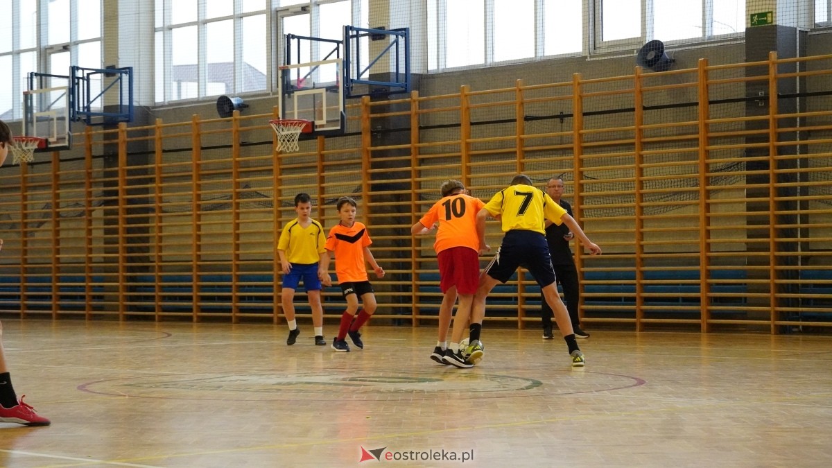 Mistrzostwa Ostrołęki w halowej piłce nożnej [15.12.2024] - zdjęcie #53 - eOstroleka.pl