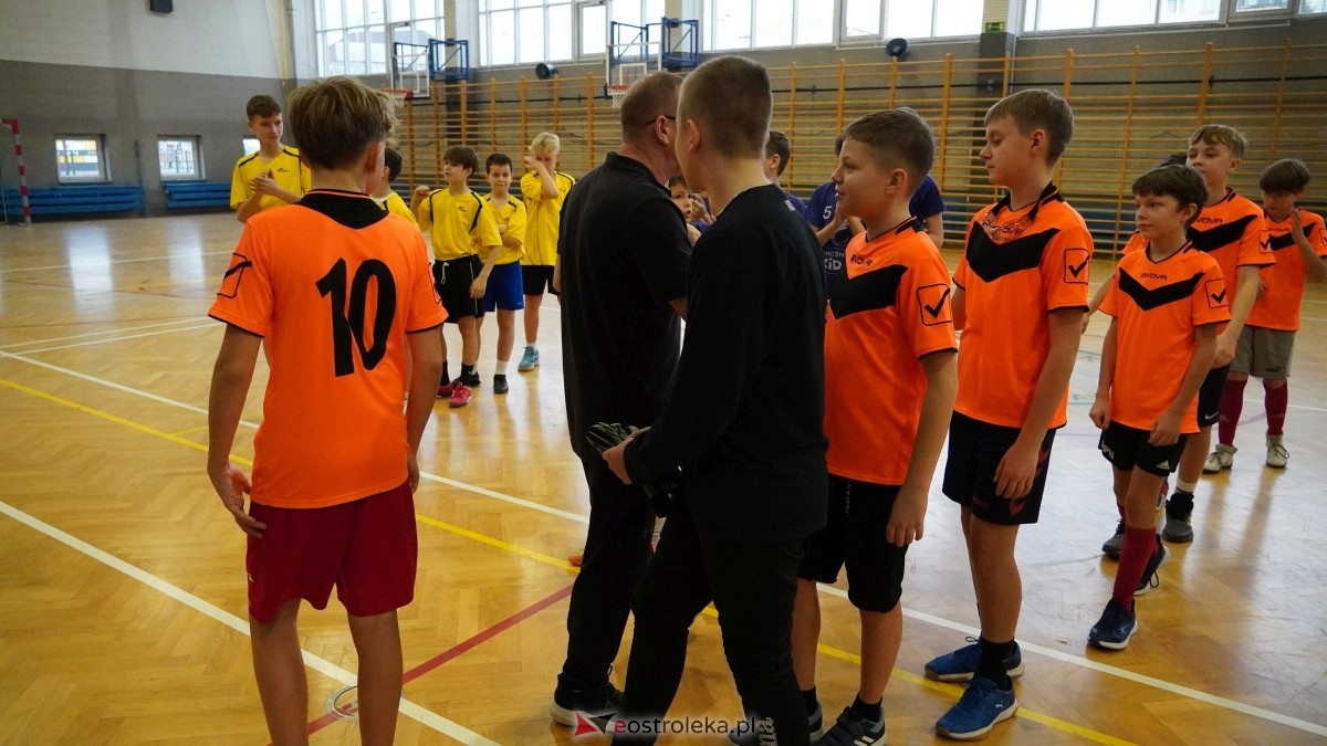 Mistrzostwa Ostrołęki w halowej piłce nożnej [15.12.2024] - zdjęcie #48 - eOstroleka.pl