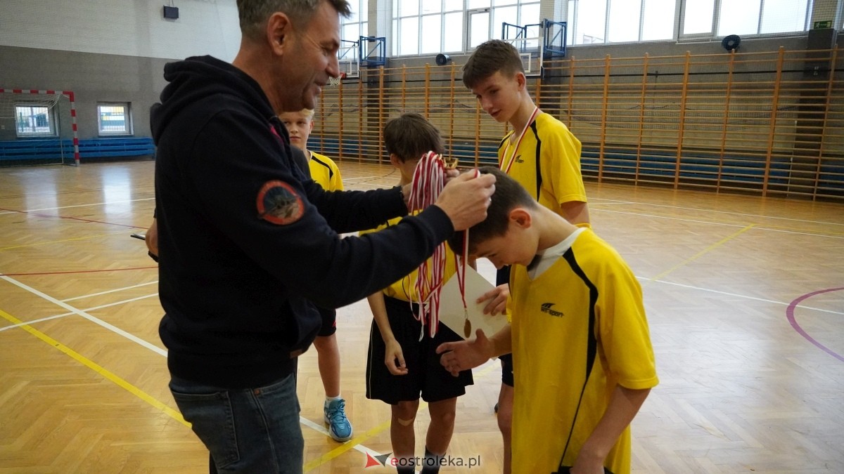 Mistrzostwa Ostrołęki w halowej piłce nożnej [15.12.2024] - zdjęcie #39 - eOstroleka.pl