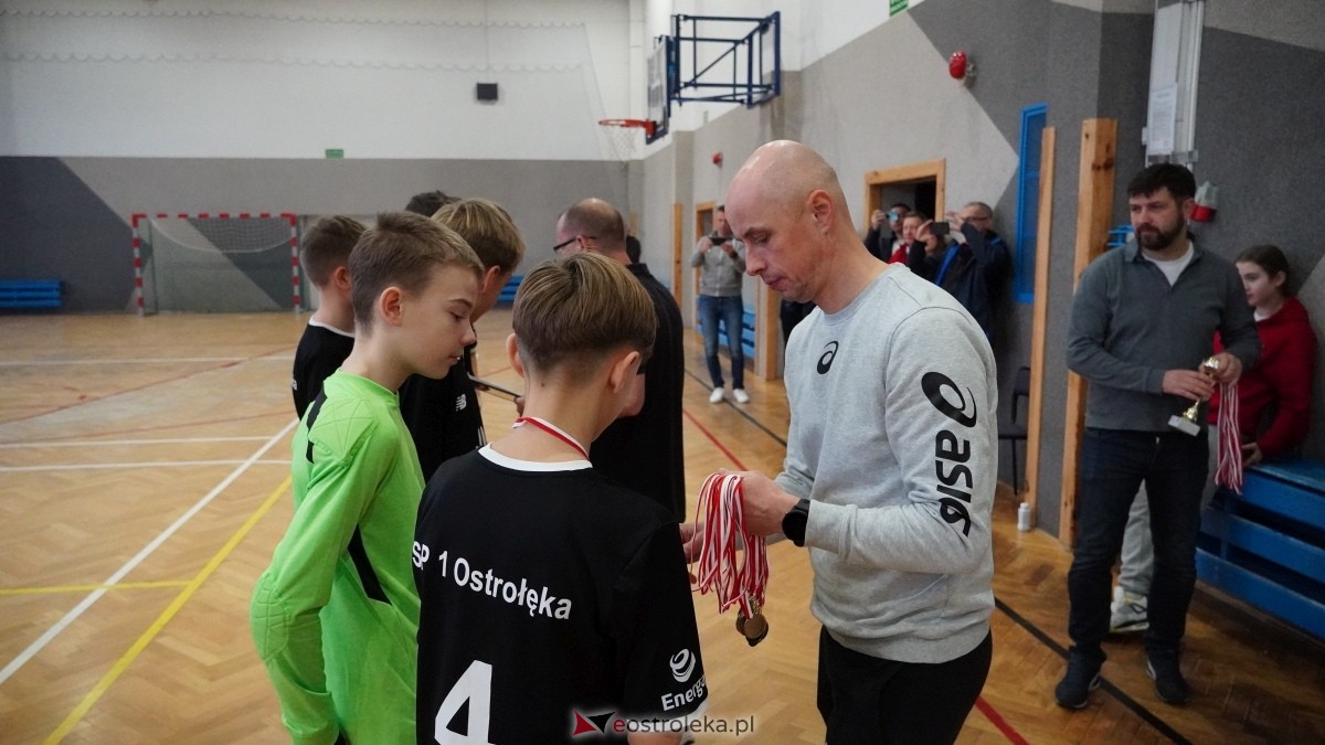 Mistrzostwa Ostrołęki w halowej piłce nożnej [15.12.2024] - zdjęcie #32 - eOstroleka.pl