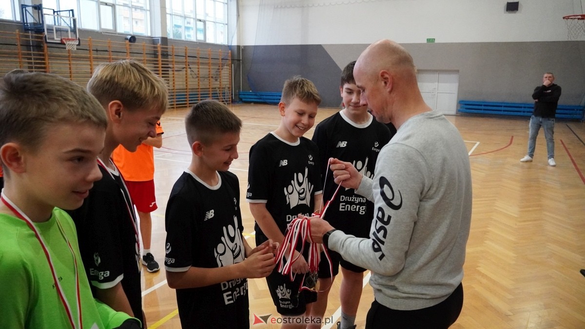 Mistrzostwa Ostrołęki w halowej piłce nożnej [15.12.2024] - zdjęcie #28 - eOstroleka.pl