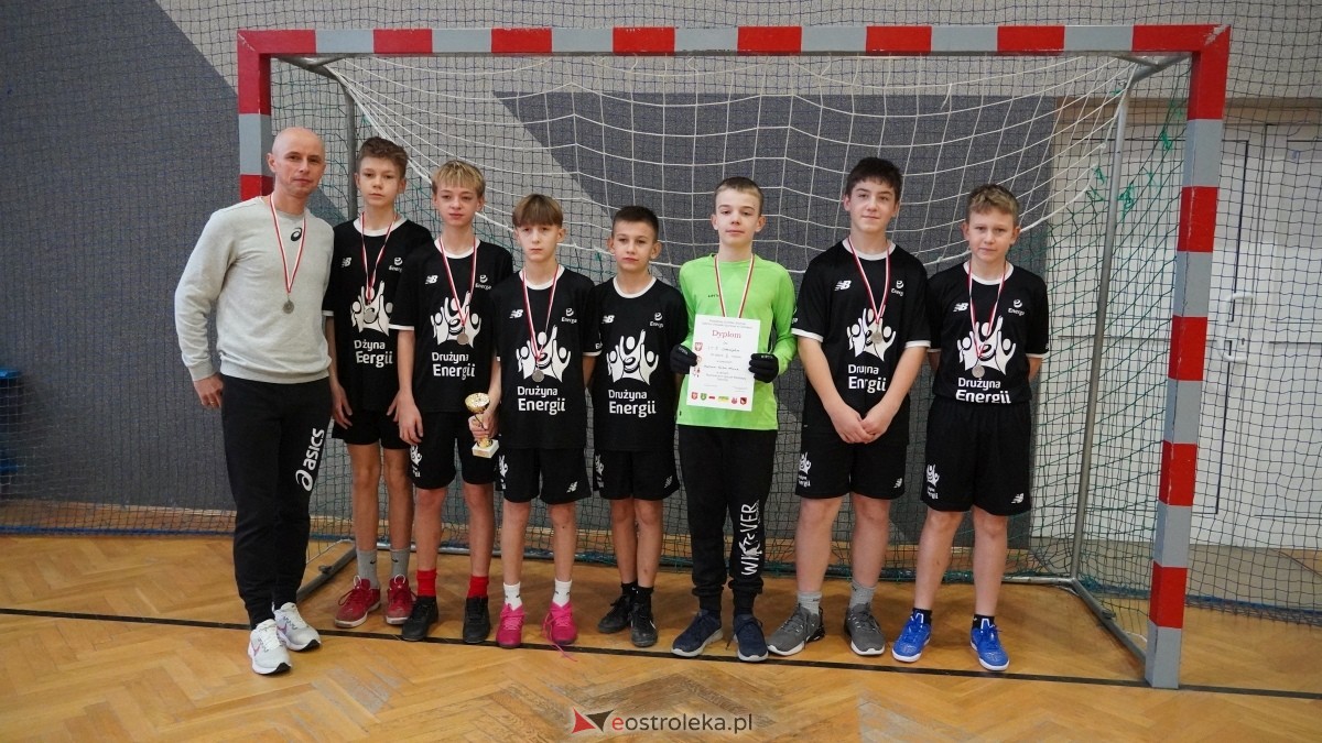 Mistrzostwa Ostrołęki w halowej piłce nożnej [15.12.2024] - zdjęcie #3 - eOstroleka.pl
